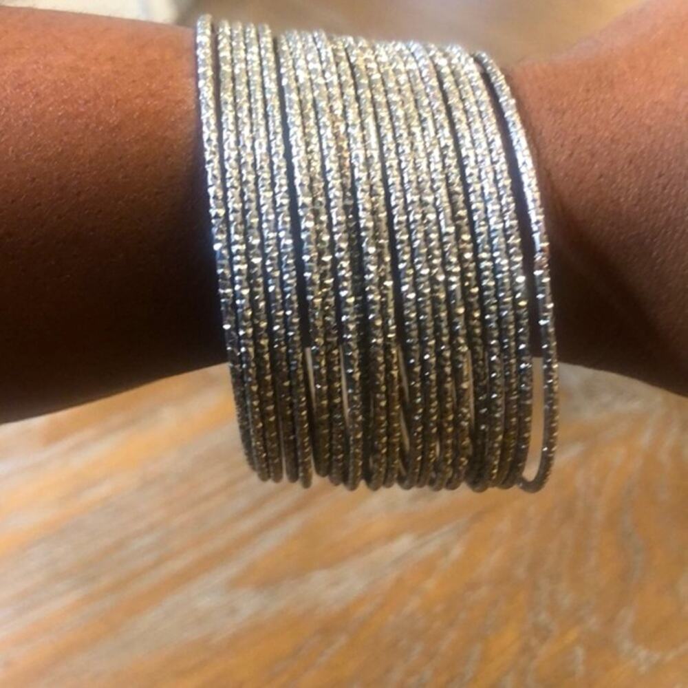 Francesca's Collections 20 stack bangle bracelets - Picture 6 of 7